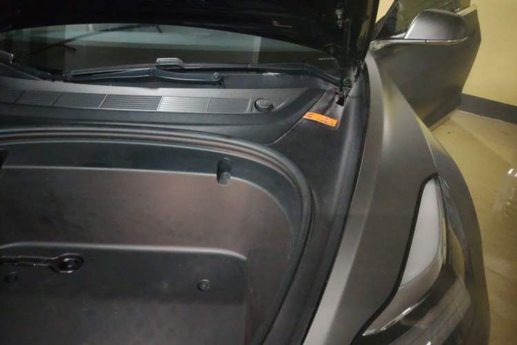 Used Tesla Model 3 2019 Standard Range Rear-Drive Upgraded Version Engine Bay Left