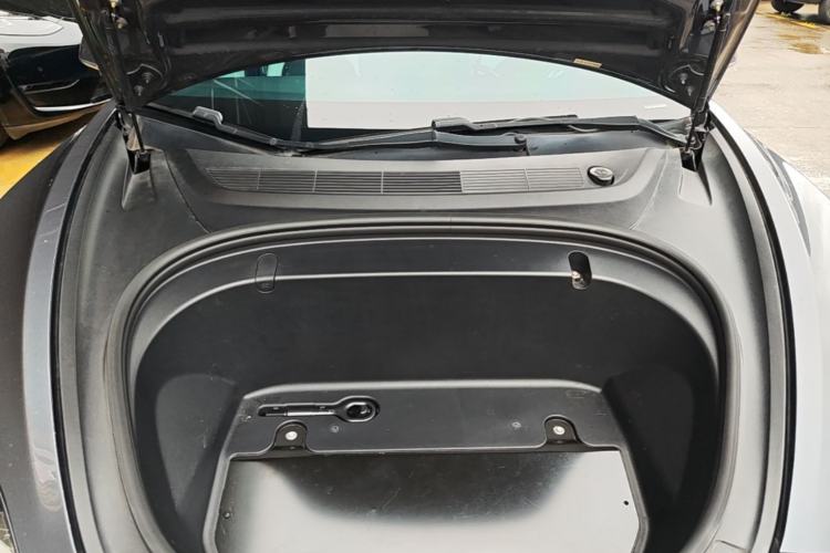 Used Tesla Model 3 2019 Long-Range Rear-Wheel-Drive Version Engine Bay