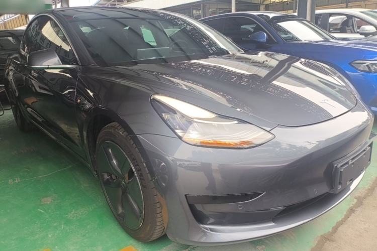 Used Tesla Model 3 2019 Standard Range Rear-Drive Upgraded Version Front Right 45 Deg