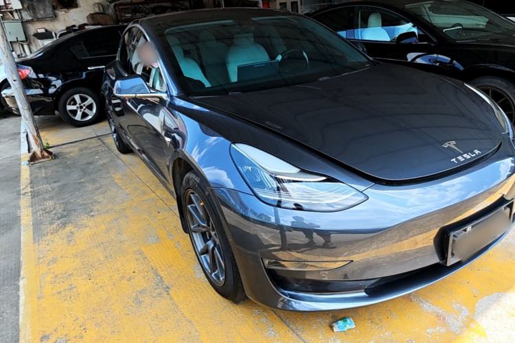 Used Tesla Model 3 2019 Long-Range Rear-Wheel-Drive Version Front Right 45 Deg