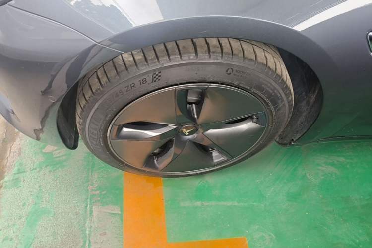 Used Tesla Model 3 2019 Standard Range Rear-Drive Upgraded Version Left Front Wheel Hub