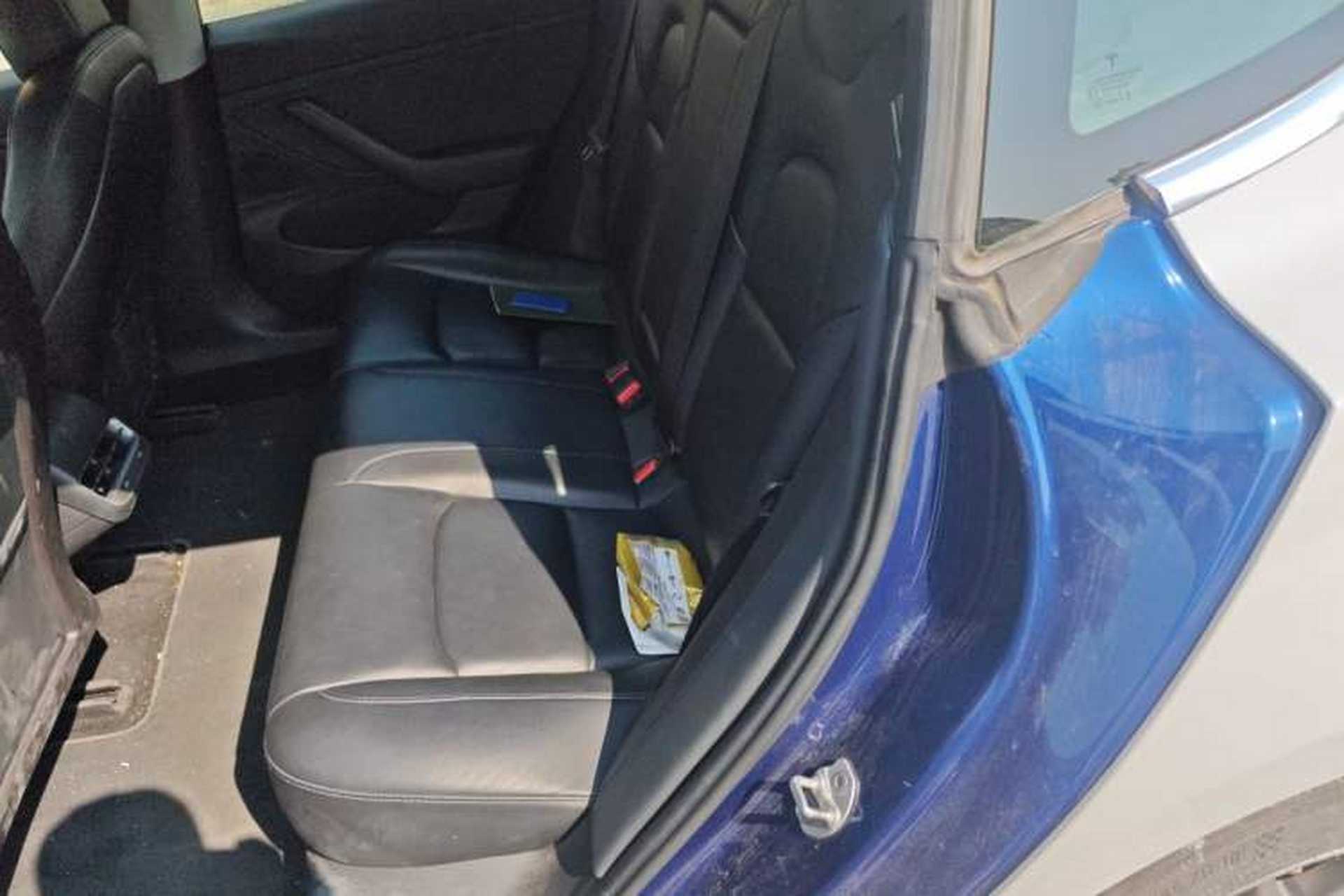 Used Tesla Model 3 2019 Long-Range All-Wheel-Drive Version Left Rear Seat