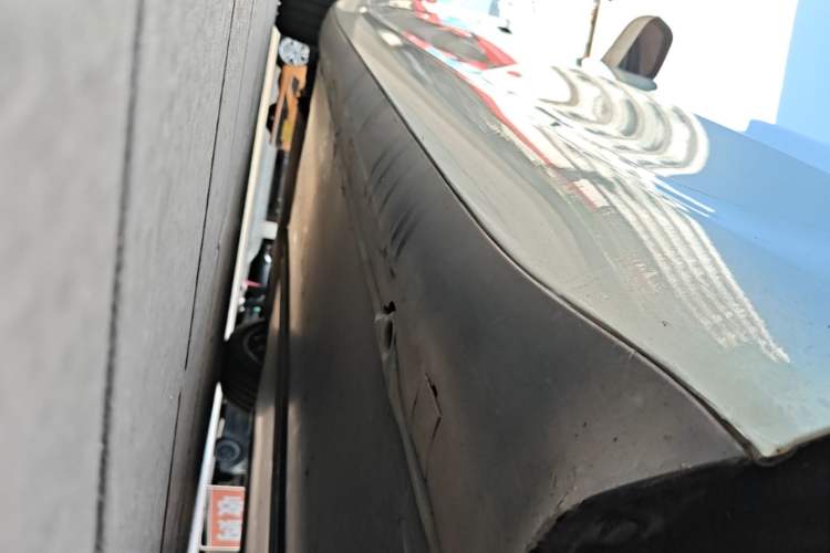 Used Tesla Model 3 2019 Standard Range Rear-Drive Upgraded Version Left Side Sill