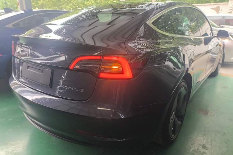Used Tesla Model 3 2019 Standard Range Rear-Drive Upgraded Version Rear Right 45 Deg