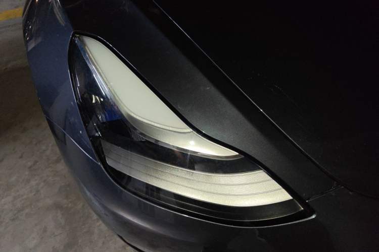 Used Tesla Model 3 2019 Long-Range All-Wheel-Drive Version Right Front Headlight