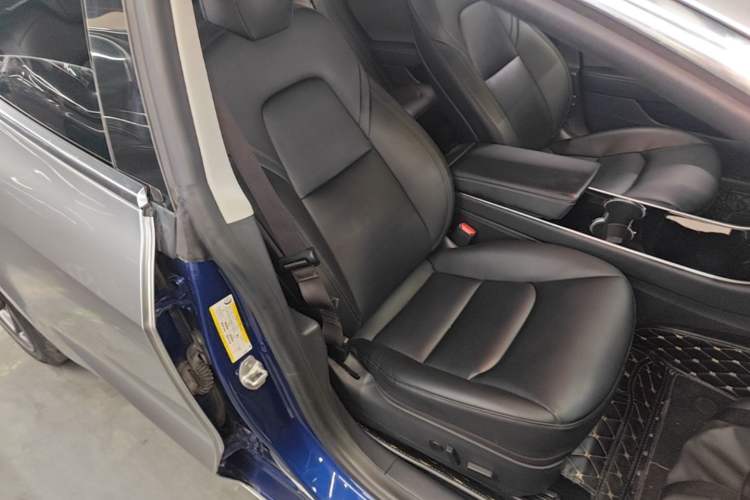 Used Tesla Model 3 2019 Standard Range Rear-Drive Upgraded Version Right Front Seat