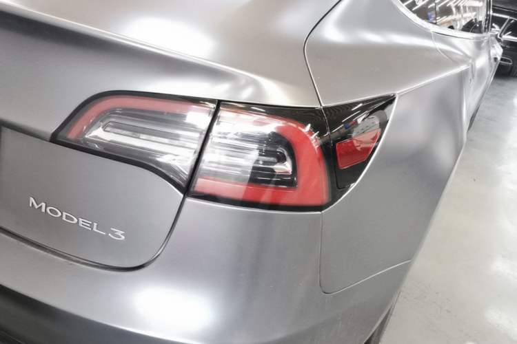 Used Tesla Model 3 2019 Standard Range Rear-Drive Upgraded Version Right Rear Taillight