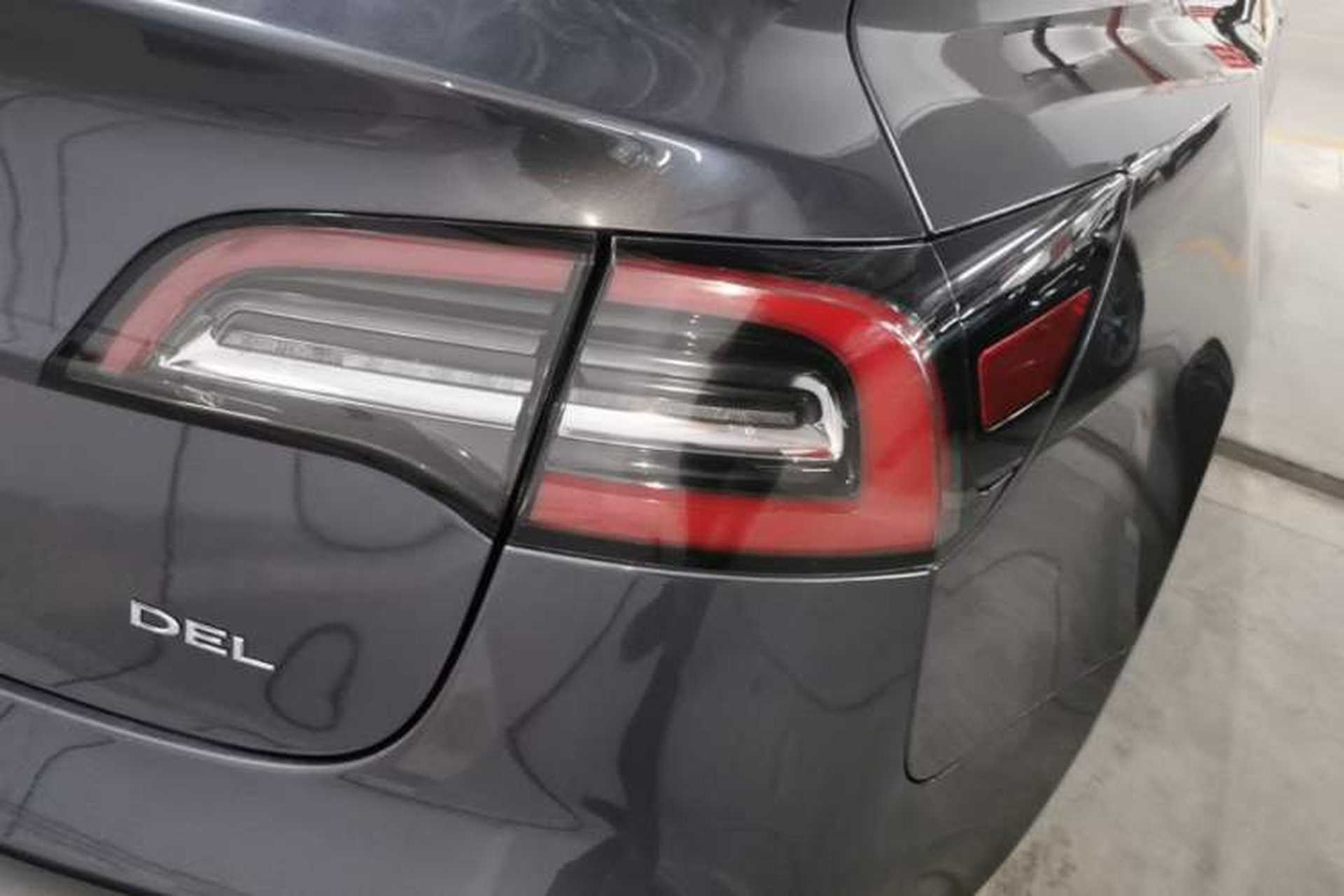 Used Tesla Model 3 2019 Standard Range Rear-Drive Upgraded Version Right Rear Taillight