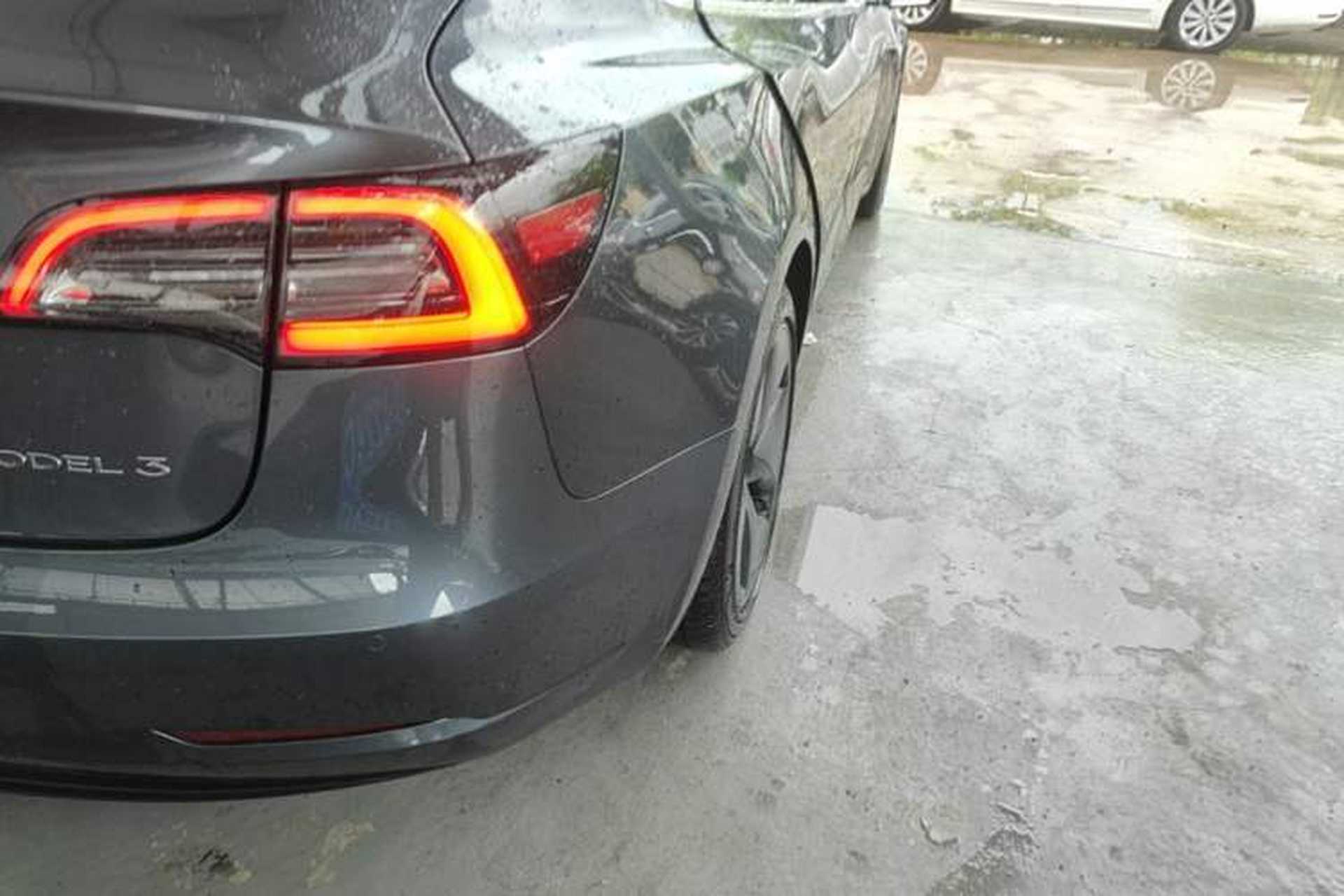 Used Tesla Model 3 2019 Standard Range Rear-Drive Upgraded Version Right Rear Taillight