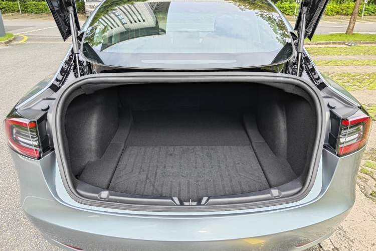 Used Tesla Model 3 2019 Standard Range Rear-Drive Upgraded Version Trunk