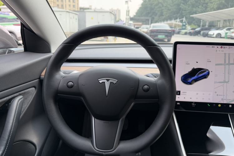 Used Tesla Model 3 2019 Long-Range All-Wheel-Drive Version Steering Wheel