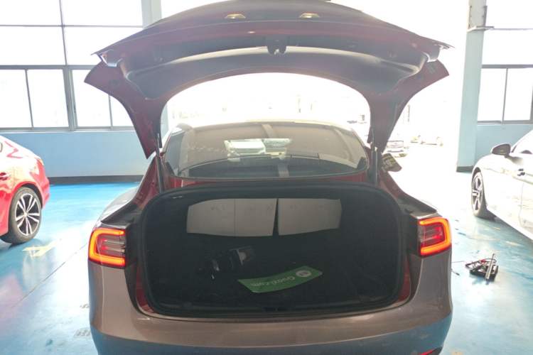 Used Tesla Model 3 2019 Standard Range Rear-Drive Upgraded Version Trunk