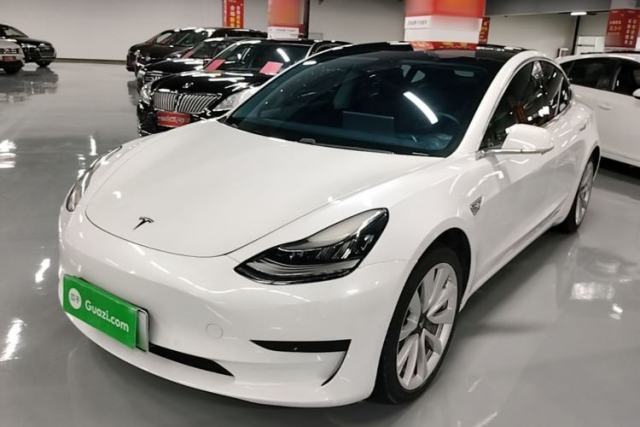 Ojetý Tesla Model 3 2019 Standard Range Rear-Drive Upgraded Version