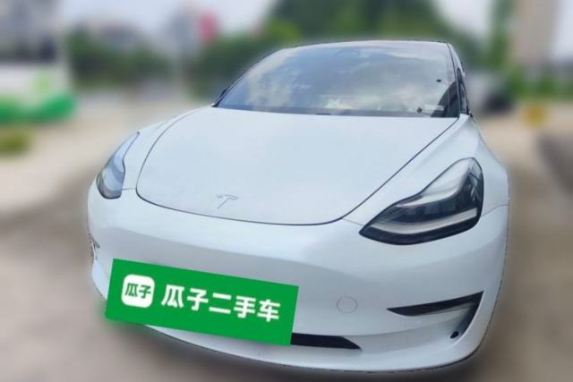 Używany Tesla Model 3 2019 Long-Range All-Wheel-Drive Version