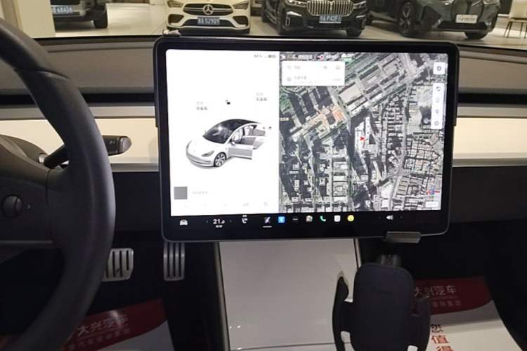 Used Tesla Model 3 2019 Performance High-Performance All-Wheel-Drive Version Audio And AC Panel