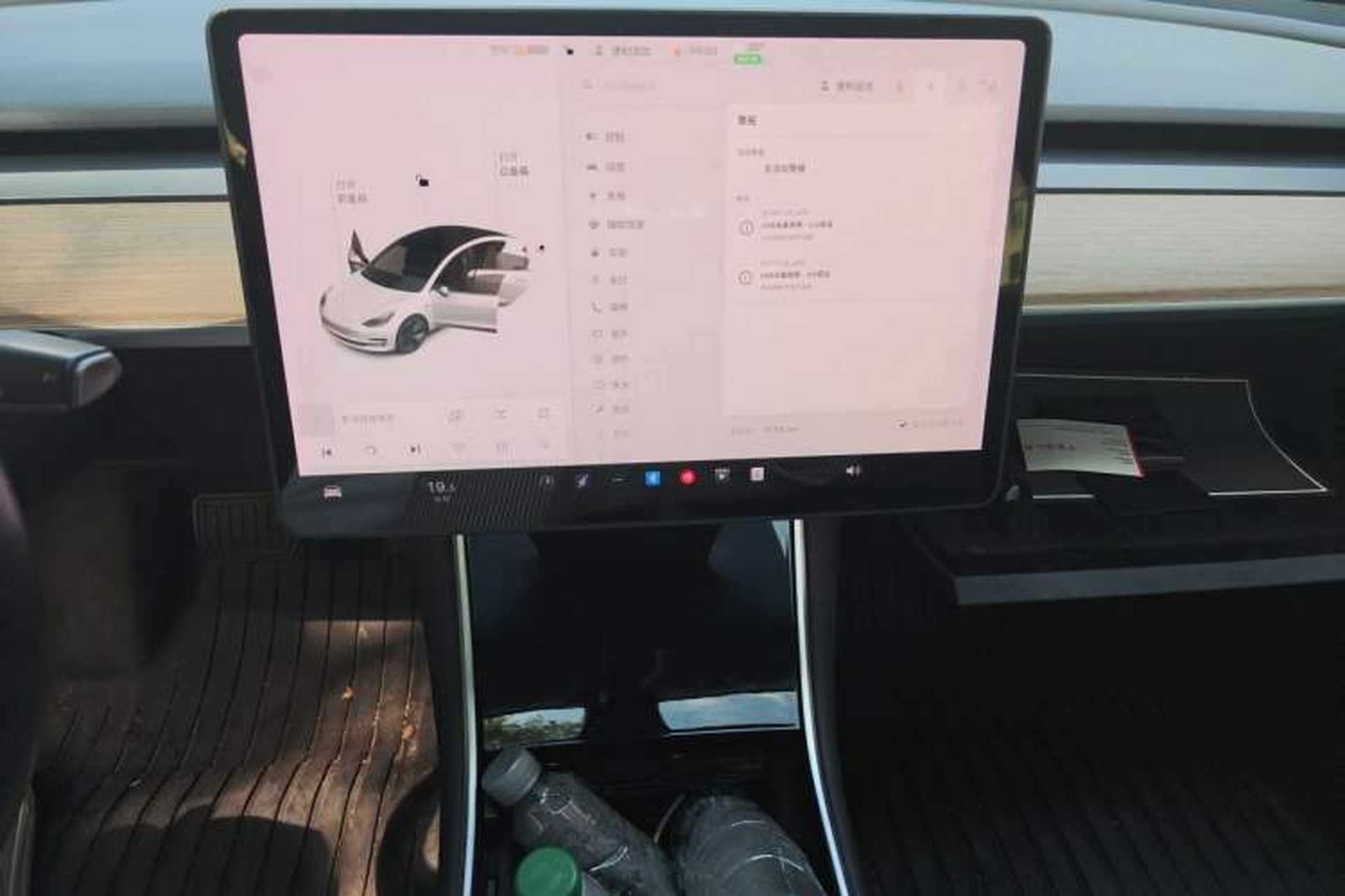 Used Tesla Model 3 2019 Long-Range Rear-Wheel-Drive Version Audio And AC Panel
