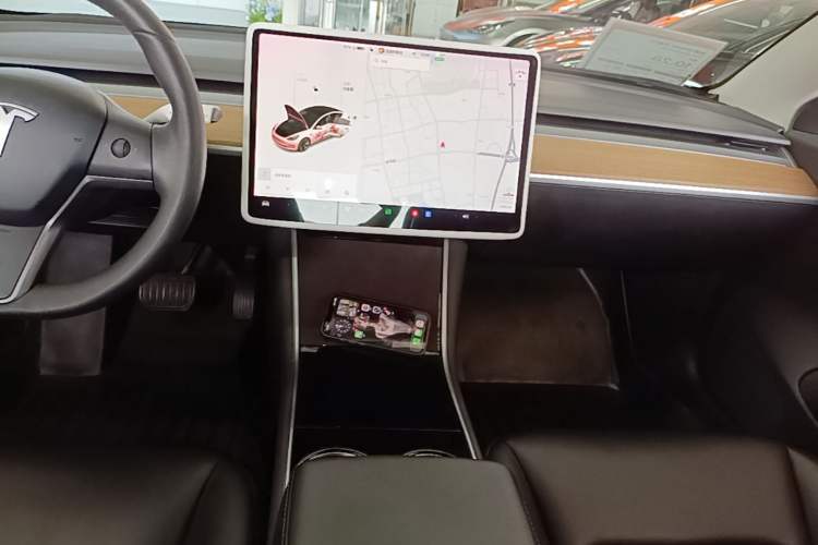 Used Tesla Model 3 2019 Standard Range Rear-Wheel Drive Upgraded Version (60 kWh) Audio And AC Panel