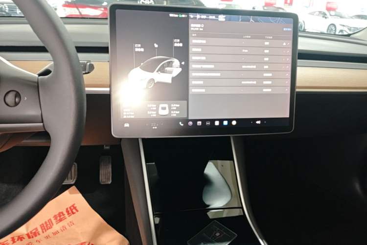 Used Tesla Model 3 2019 Standard Range Rear-Drive Upgraded Version Audio And AC Panel