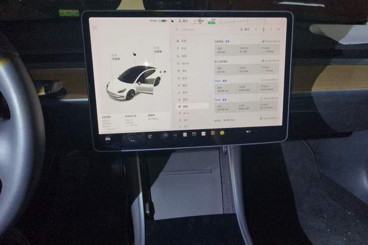 Used Tesla Model 3 2019 Long-Range All-Wheel-Drive Version Audio And AC Panel