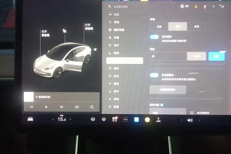 Used Tesla Model 3 2019 Long-Range Rear-Wheel-Drive Version Audio And AC Panel