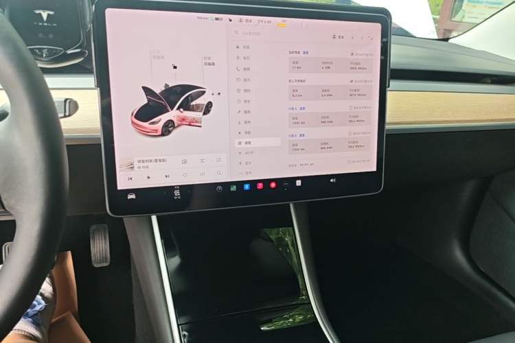 Used Tesla Model 3 2019 Standard Range Rear-Wheel Drive Upgraded Version (52 kWh) Audio And AC Panel