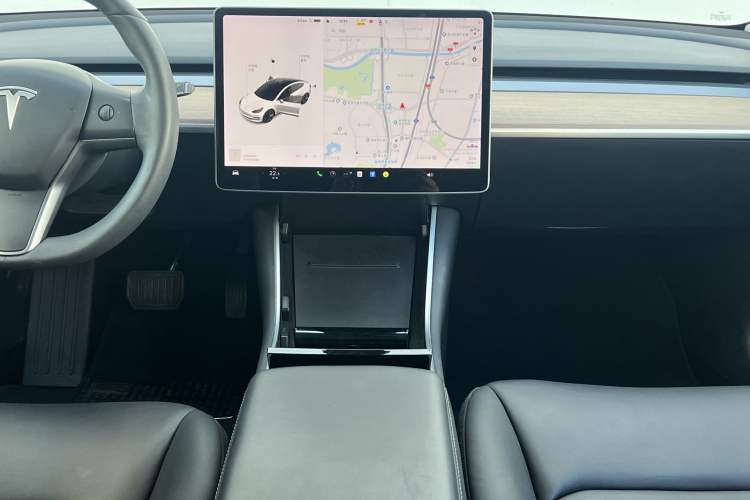 Used Tesla Model 3 2019 Standard Range Rear-Wheel Drive Upgraded Version (60 kWh) Audio And AC Panel