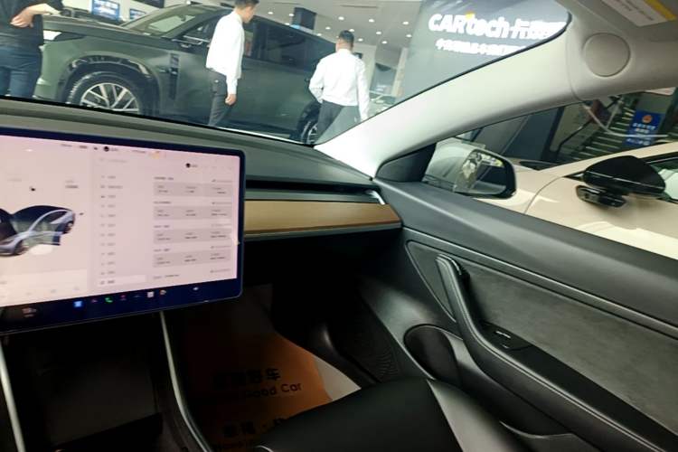 Used Tesla Model 3 2019 Standard Range Rear-Drive Upgraded Version Audio And AC Panel