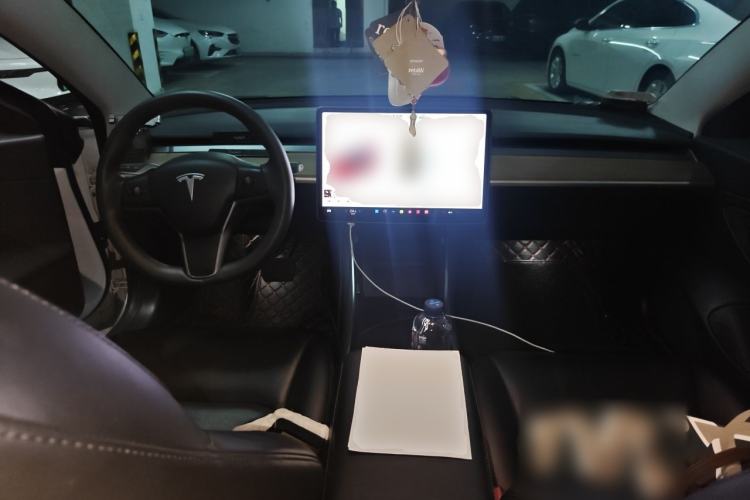 Used Tesla Model 3 2019 Long-Range Rear-Wheel-Drive Version Center Console