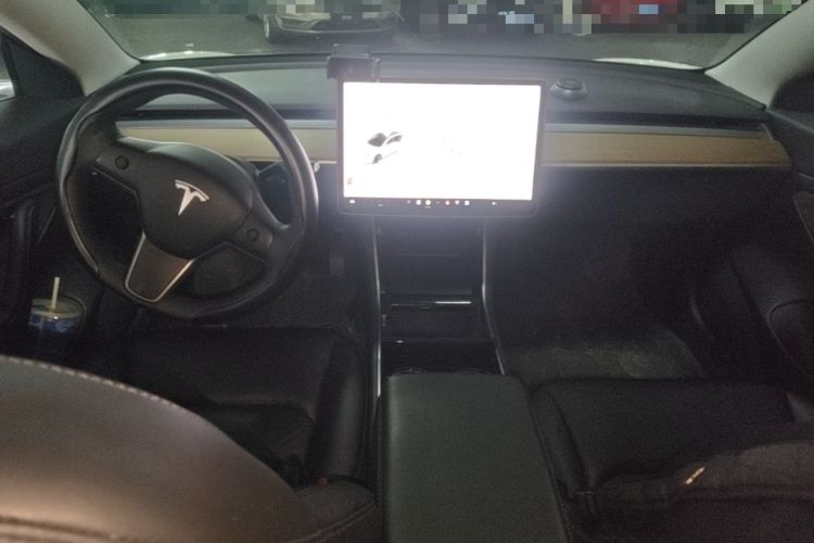 Used Tesla Model 3 2019 Standard Range Rear-Wheel Drive Upgraded Version (52 kWh) Center Console