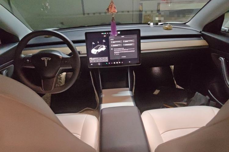 Used Tesla Model 3 2019 Long-Range Rear-Wheel-Drive Version Center Console