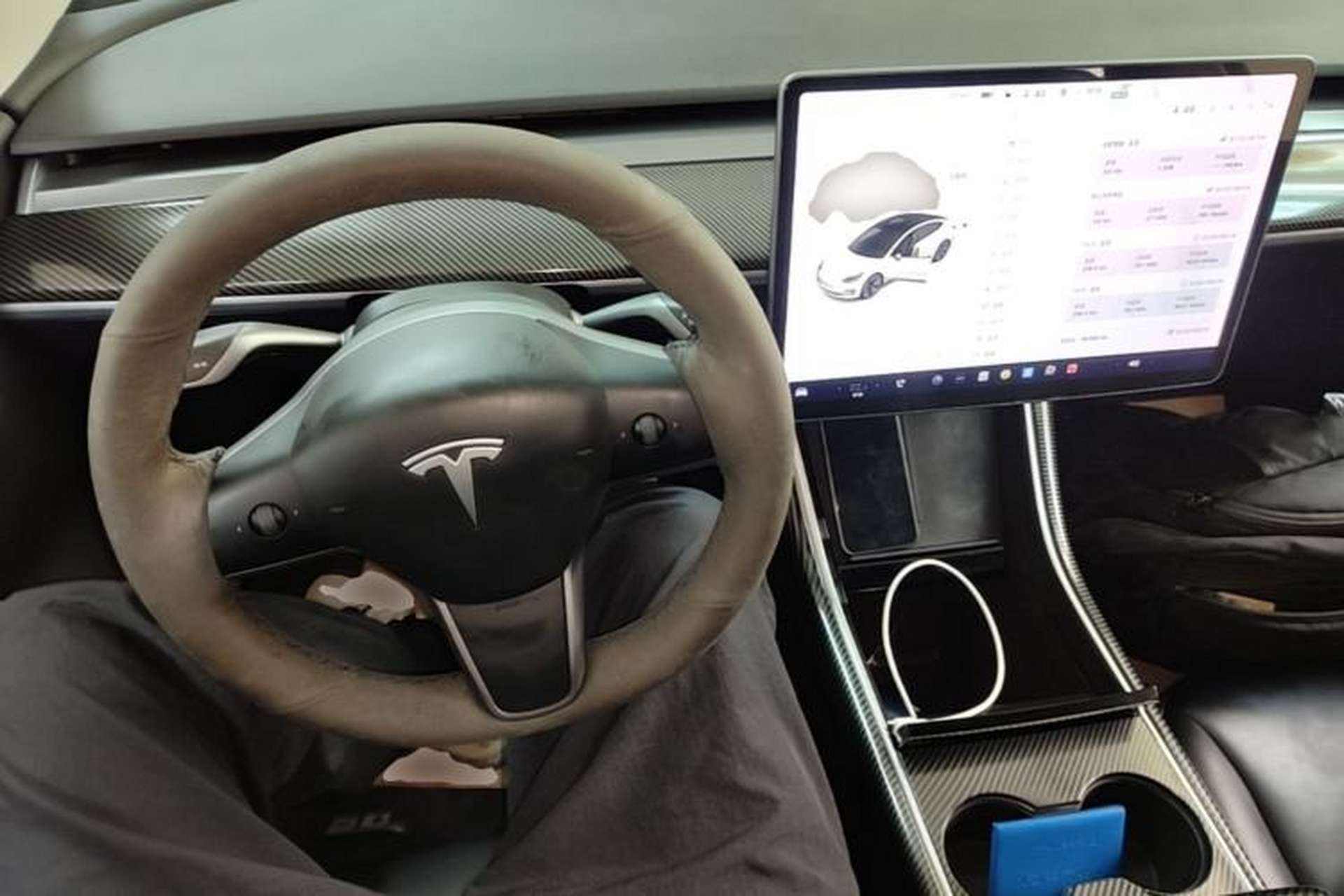 Used Tesla Model 3 2019 Long-Range Rear-Wheel-Drive Version Center Console