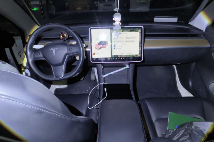Used Tesla Model 3 2019 Long-Range Rear-Wheel-Drive Version Center Console