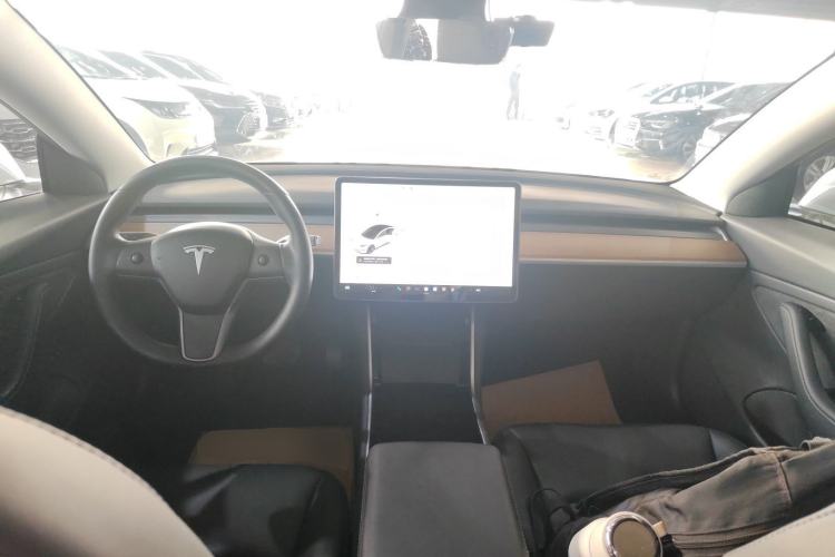 Used Tesla Model 3 2019 Standard Range Rear-Wheel Drive Upgraded Version (52 kWh) Center Console
