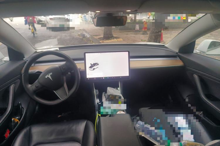 Used Tesla Model 3 2019 Long-Range All-Wheel-Drive Version Center Console
