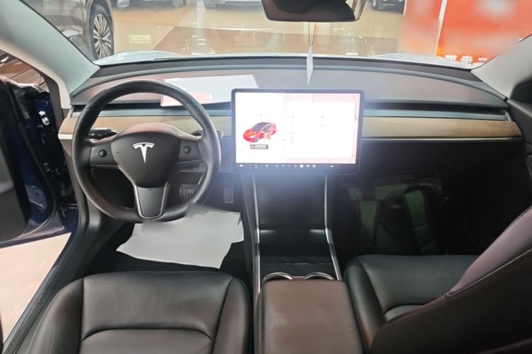 Used Tesla Model 3 2019 Long-Range Rear-Wheel-Drive Version Center Console