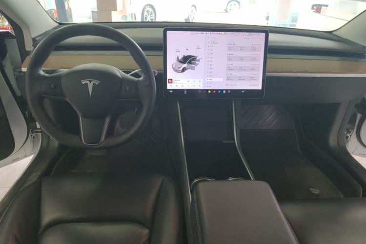 Used Tesla Model 3 2019 Long-Range Rear-Wheel-Drive Version Center Console