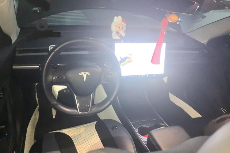 Used Tesla Model 3 2019 Long-Range Rear-Wheel-Drive Version Center Console
