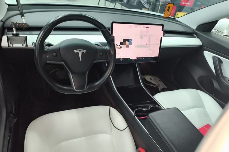 Used Tesla Model 3 2019 Long-Range Rear-Wheel-Drive Version Center Console