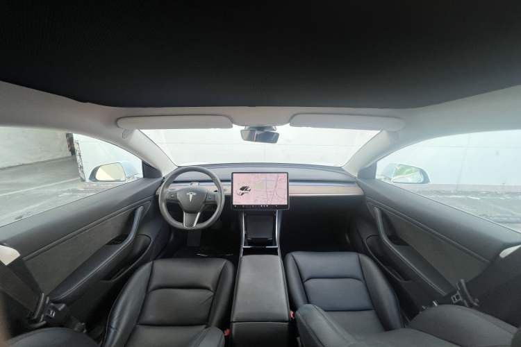 Used Tesla Model 3 2019 Standard Range Rear-Wheel Drive Upgraded Version (60 kWh) Center Console