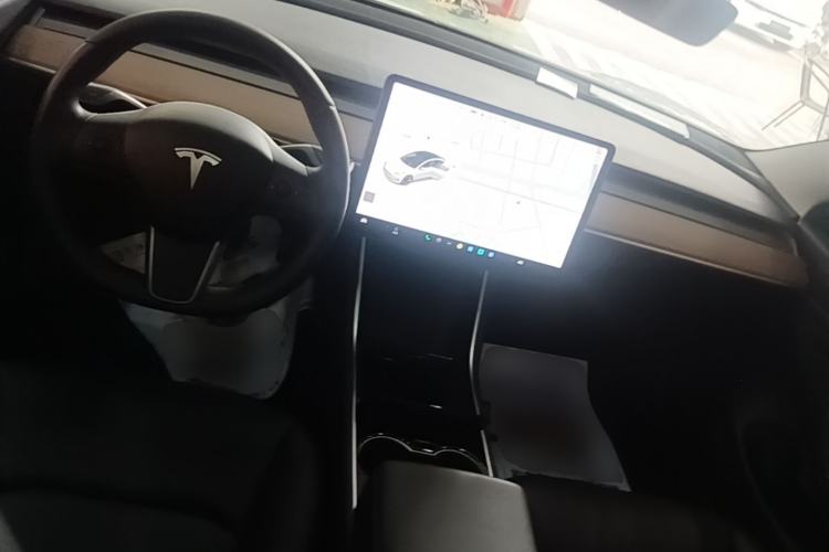 Used Tesla Model 3 2019 Long-Range Rear-Wheel-Drive Version Center Console