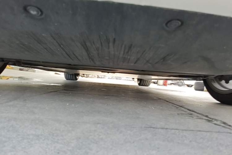 Used Tesla Model 3 2019 Long-Range Rear-Wheel-Drive Version Chassis Front