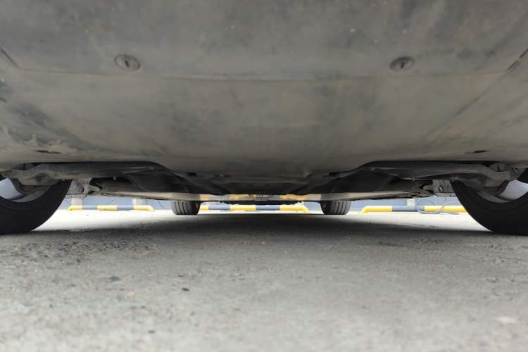 Used Tesla Model 3 2019 Long-Range All-Wheel-Drive Version Chassis Front