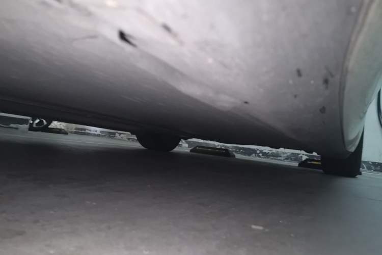 Used Tesla Model 3 2019 Standard Range Rear-Drive Upgraded Version Chassis Front Left