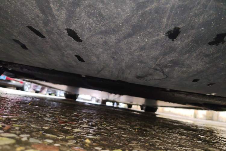 Used Tesla Model 3 2019 Long-Range All-Wheel-Drive Version Chassis Front