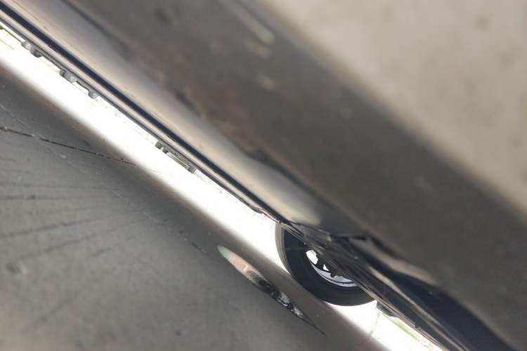 Used Tesla Model 3 2019 Standard Range Rear-Wheel Drive Upgraded Version (52 kWh) Chassis Front Right