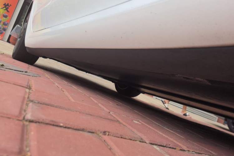 Used Tesla Model 3 2019 Standard Range Rear-Wheel Drive Upgraded Version (52 kWh) Chassis Front Right