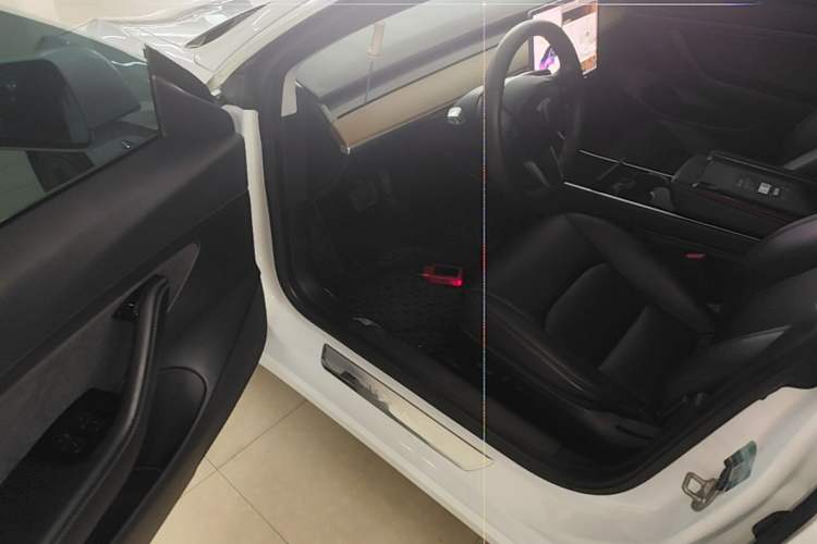 Used Tesla Model 3 2019 Standard Range Rear-Wheel Drive Upgraded Version (52 kWh) Driver Seat