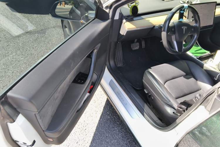 Used Tesla Model 3 2019 Long-Range Rear-Wheel-Drive Version Driver Seat