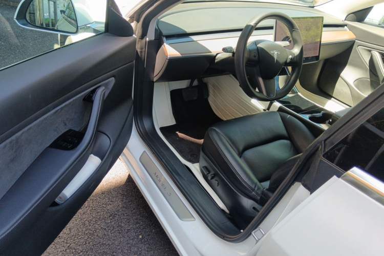 Used Tesla Model 3 2019 Standard Range Rear-Wheel Drive Upgraded Version (52 kWh) Driver Seat