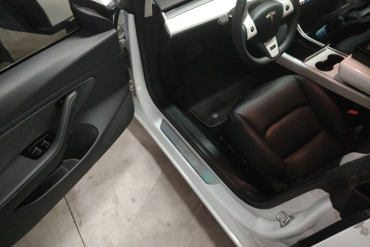 Used Tesla Model 3 2019 Standard Range Rear-Wheel Drive Upgraded Version (60 kWh) Driver Seat